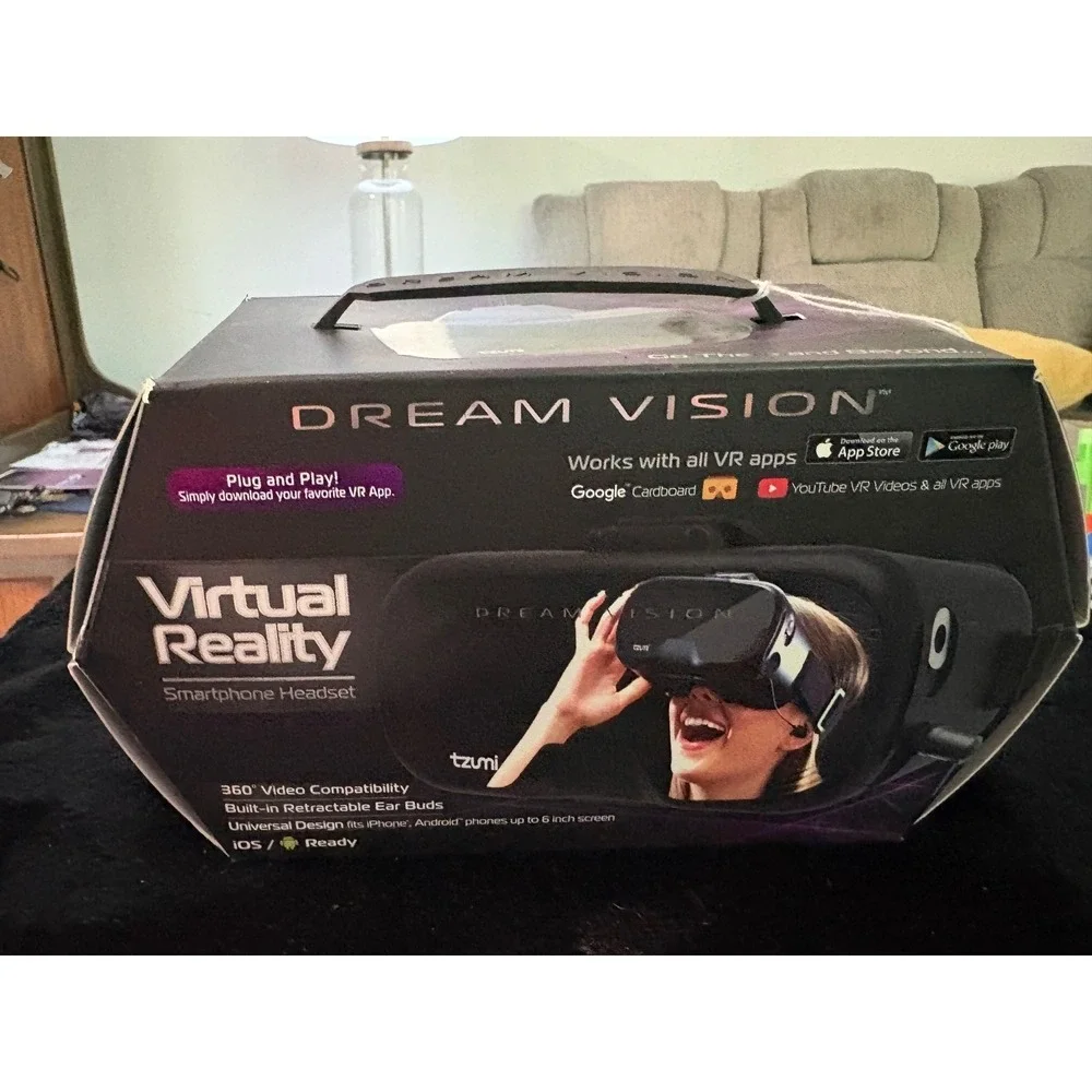 Tzumi Dream Vision VR Virtual Reality Smartphone Headset with Retractable Earbud